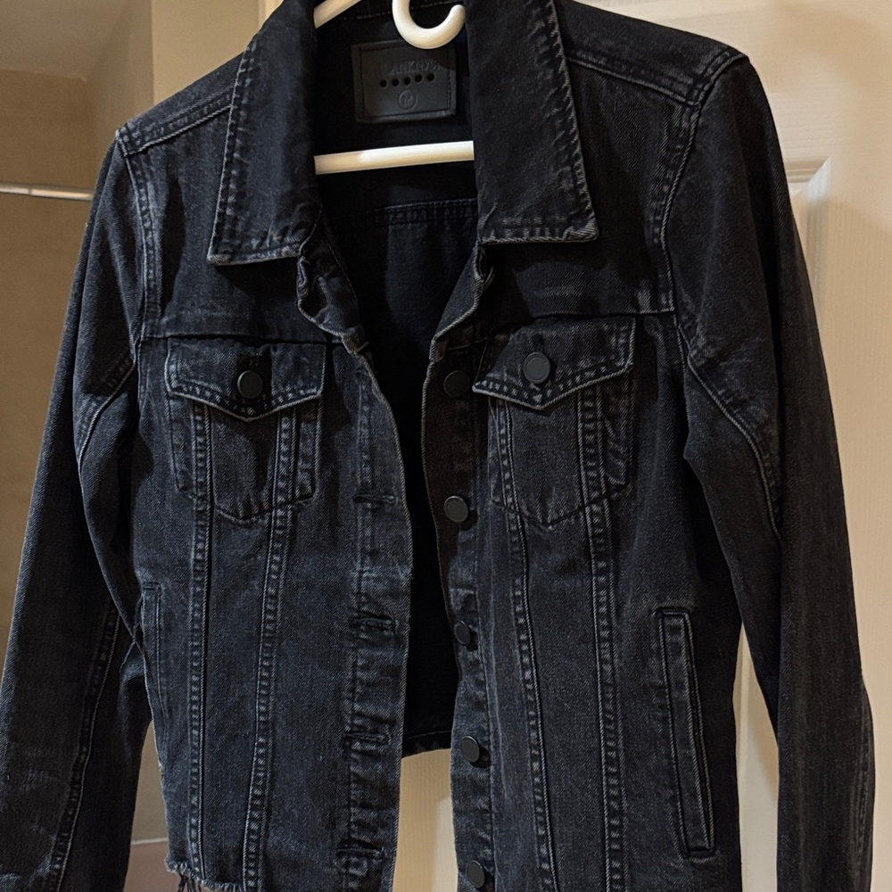 Blank NYC Black Distressed Cropped Denim Jacket - Picture 3 of 4